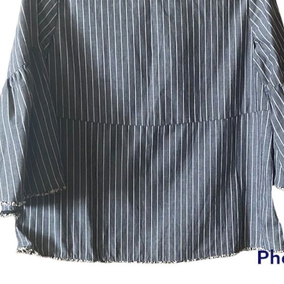 Dolan Left Coast Collection Grey and White Blouse Size Small 📦 - Picture 7 of 8